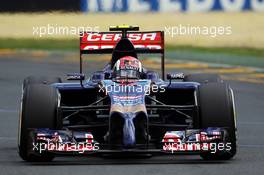 Daniil Kvyat (RUS) Scuderia Toro Rosso STR9. 15.03.2014. Formula 1 World Championship, Rd 1, Australian Grand Prix, Albert Park, Melbourne, Australia, Qualifying Day.