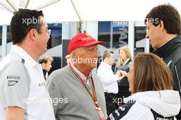 (L to R): Eric Boullier (FRA) McLaren Racing Director with Niki Lauda (AUT) Mercedes Non-Executive Chairman, Claire Williams (GBR) Williams Deputy Team Principal and Toto Wolff (GER) Mercedes AMG F1 Shareholder and Executive Director. 16.03.2014. Formula 1 World Championship, Rd 1, Australian Grand Prix, Albert Park, Melbourne, Australia, Race Day.