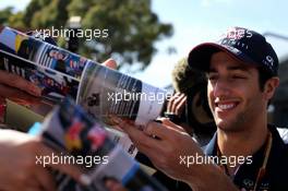 Daniel Ricciardo (AUS), Red Bull Racing  13.03.2014. Formula 1 World Championship, Rd 1, Australian Grand Prix, Albert Park, Melbourne, Australia, Preparation Day.