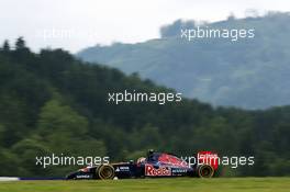 Daniil Kvyat (RUS) Scuderia Toro Rosso STR9. 20.06.2014. Formula 1 World Championship, Rd 8, Austrian Grand Prix, Spielberg, Austria, Practice Day.