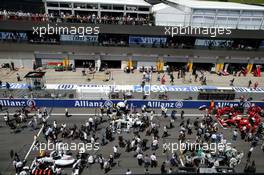 Grid atmosphere 22.06.2014. Formula 1 World Championship, Rd 8, Austrian Grand Prix, Spielberg, Austria, Race Day.