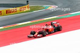 Kimi Raikkonen (FIN) Ferrari F14-T runs wide. 21.06.2014. Formula 1 World Championship, Rd 8, Austrian Grand Prix, Spielberg, Austria, Qualifying Day.