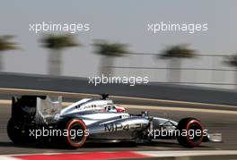 Kevin Magnussen (DEN), McLaren F1  19.02.2014. Formula One Testing, Bahrain Test One, Day One, Sakhir, Bahrain.