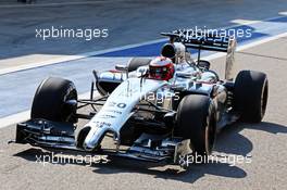 Kevin Magnussen (DEN) McLaren MP4-29. 19.02.2014. Formula One Testing, Bahrain Test One, Day One, Sakhir, Bahrain.
