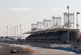 Kevin Magnussen (DEN), McLaren F1  19.02.2014. Formula One Testing, Bahrain Test One, Day One, Sakhir, Bahrain.