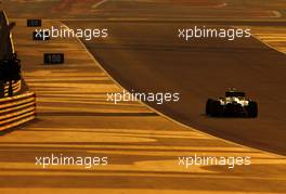 Kevin Magnussen (DEN), McLaren F1  20.02.2014. Formula One Testing, Bahrain Test One, Day Two, Sakhir, Bahrain.