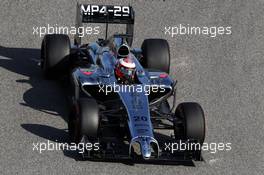 Kevin Magnussen (DEN) McLaren MP4-29. 19.02.2014. Formula One Testing, Bahrain Test One, Day One, Sakhir, Bahrain.