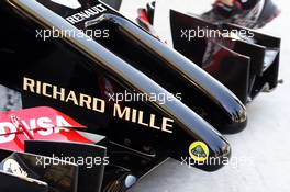 Romain Grosjean (FRA) Lotus F1 E22 nosecone detail. 19.02.2014. Formula One Testing, Bahrain Test One, Day One, Sakhir, Bahrain.