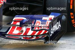 Scuderia Toro Rosso STR9 front wing detail. 20.02.2014. Formula One Testing, Bahrain Test One, Day Two, Sakhir, Bahrain.