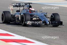 Kevin Magnussen (DEN), McLaren F1  19.02.2014. Formula One Testing, Bahrain Test One, Day One, Sakhir, Bahrain.