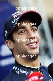 Daniel Ricciardo (AUS) Red Bull Racing with the media. 21.02.2014. Formula One Testing, Bahrain Test One, Day Three, Sakhir, Bahrain.