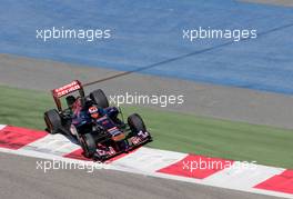 Daniil Kvyat (RUS), Scuderia Toro Rosso  21.02.2014. Formula One Testing, Bahrain Test One, Day Three, Sakhir, Bahrain.