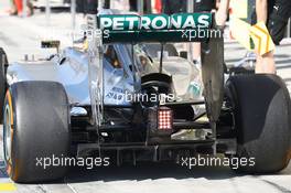 Lewis Hamilton (GBR) Mercedes AMG F1 W05 rear wing detail. 19.02.2014. Formula One Testing, Bahrain Test One, Day One, Sakhir, Bahrain.