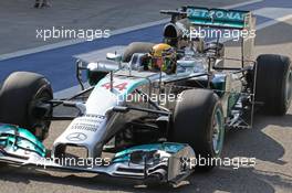 Lewis Hamilton (GBR) Mercedes AMG F1 W05 running sensor equipment. 19.02.2014. Formula One Testing, Bahrain Test One, Day One, Sakhir, Bahrain.