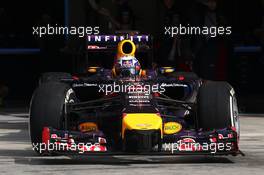 Daniel Ricciardo (AUS), Red Bull Racing  28.02.2014. Formula One Testing, Bahrain Test Two, Day Two, Sakhir, Bahrain.