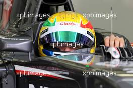 Esteban Gutierrez (MEX), Sauber F1 Team  28.02.2014. Formula One Testing, Bahrain Test Two, Day Two, Sakhir, Bahrain.