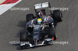 Esteban Gutierrez (MEX) Sauber C33. 28.02.2014. Formula One Testing, Bahrain Test Two, Day Two, Sakhir, Bahrain.