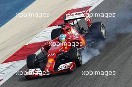 Fernando Alonso (ESP) Ferrari F14-T locks up under braking. 28.02.2014. Formula One Testing, Bahrain Test Two, Day Two, Sakhir, Bahrain.