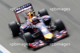 Daniel Ricciardo (AUS) Red Bull Racing RB10. 28.02.2014. Formula One Testing, Bahrain Test Two, Day Two, Sakhir, Bahrain.