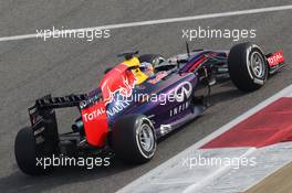 Daniel Ricciardo (AUS) Red Bull Racing RB10. 28.02.2014. Formula One Testing, Bahrain Test Two, Day Two, Sakhir, Bahrain.