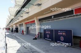 Garage doors down and screens up at Red Bull Racing. 01.03.2014. Formula One Testing, Bahrain Test Two, Day Three, Sakhir, Bahrain.