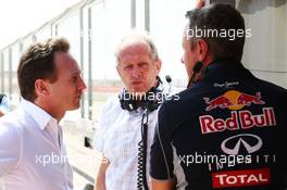 (L to R): Christian Horner (GBR) Red Bull Racing Team Principal with Dr Helmut Marko (AUT) Red Bull Motorsport Consultant and Jonathan Wheatley (GBR) Red Bull Racing Team Manager. 01.03.2014. Formula One Testing, Bahrain Test Two, Day Three, Sakhir, Bahrain.