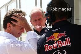 (L to R): Christian Horner (GBR) Red Bull Racing Team Principal with Dr Helmut Marko (AUT) Red Bull Motorsport Consultant and Jonathan Wheatley (GBR) Red Bull Racing Team Manager. 01.03.2014. Formula One Testing, Bahrain Test Two, Day Three, Sakhir, Bahrain.