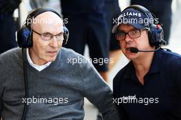 Frank Williams (GBR) Williams Team Owner with Tim Newton (GBR) Williams Team Manager. 02.03.2014. Formula One Testing, Bahrain Test Two, Day Four, Sakhir, Bahrain.