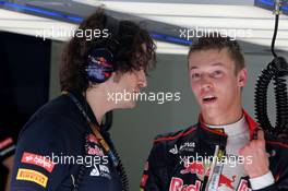 (L to R): Marcos Matassa (ITA) Scuderia Toro Rosso Race Engineer with Daniil Kvyat (RUS), Scuderia Toro Rosso  27.02.2014. Formula One Testing, Bahrain Test Two, Day One, Sakhir, Bahrain.