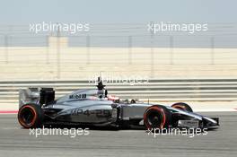 Kevin Magnussen (DEN) McLaren MP4-29. 27.02.2014. Formula One Testing, Bahrain Test Two, Day One, Sakhir, Bahrain.