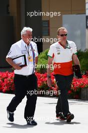 (L to R): Pat Symonds (GBR) Williams Chief Technical Officer with Andrew Green (GBR) Sahara Force India F1 Team Technical Director. 04.04.2014. Formula 1 World Championship, Rd 3, Bahrain Grand Prix, Sakhir, Bahrain, Practice Day