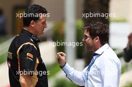 (L to R): Federico Gastaldi (ARG) Lotus F1 Team Deputy Team Principal with Steve Robertson (GBR) Driver Manager. 04.04.2014. Formula 1 World Championship, Rd 3, Bahrain Grand Prix, Sakhir, Bahrain, Practice Day