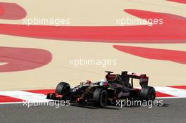 Romain Grosjean (FRA) Lotus F1 E22. 04.04.2014. Formula 1 World Championship, Rd 3, Bahrain Grand Prix, Sakhir, Bahrain, Practice Day