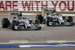 Lewis Hamilton (GBR), Mercedes AMG F1 Team and Nico Rosberg (GER), Mercedes AMG F1 Team  06.04.2014. Formula 1 World Championship, Rd 3, Bahrain Grand Prix, Sakhir, Bahrain, Race Day.