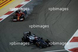 Jenson Button (GBR) McLaren MP4-29. 06.04.2014. Formula 1 World Championship, Rd 3, Bahrain Grand Prix, Sakhir, Bahrain, Race Day.