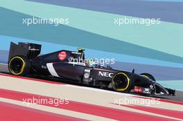 Esteban Gutierrez (MEX) Sauber C33. 05.04.2014. Formula 1 World Championship, Rd 3, Bahrain Grand Prix, Sakhir, Bahrain, Qualifying Day.