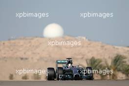 Lewis Hamilton (GBR), Mercedes AMG F1 Team  05.04.2014. Formula 1 World Championship, Rd 3, Bahrain Grand Prix, Sakhir, Bahrain, Qualifying Day.