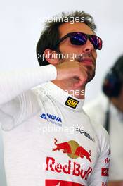 Jean-Eric Vergne (FRA) Scuderia Toro Rosso. 05.04.2014. Formula 1 World Championship, Rd 3, Bahrain Grand Prix, Sakhir, Bahrain, Qualifying Day.