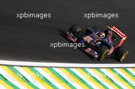 Daniil Kvyat (RUS) Scuderia Toro Rosso STR9. 07.11.2014. Formula 1 World Championship, Rd 18, Brazilian Grand Prix, Sao Paulo, Brazil, Practice Day.