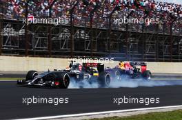 Adrian Sutil (GER) Sauber C33 locks up under braking. 09.11.2014. Formula 1 World Championship, Rd 18, Brazilian Grand Prix, Sao Paulo, Brazil, Race Day.