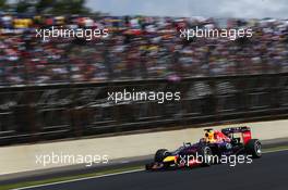 Sebastian Vettel (GER) Red Bull Racing RB10. 09.11.2014. Formula 1 World Championship, Rd 18, Brazilian Grand Prix, Sao Paulo, Brazil, Race Day.