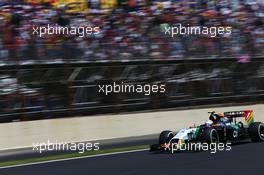 Sergio Perez (MEX) Sahara Force India F1 VJM07. 09.11.2014. Formula 1 World Championship, Rd 18, Brazilian Grand Prix, Sao Paulo, Brazil, Race Day.