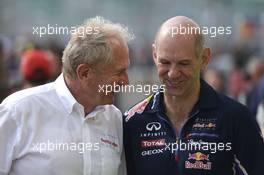 (L to R): Dr Helmut Marko (AUT) Red Bull Motorsport Consultant with Adrian Newey (GBR) Red Bull Racing Chief Technical Officer. 08.06.2014. Formula 1 World Championship, Rd 7, Canadian Grand Prix, Montreal, Canada, Race Day.