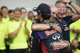Race winner Daniel Ricciardo (AUS) Red Bull Racing celebrates with Adrian Newey (GBR) Red Bull Racing Chief Technical Officer. 08.06.2014. Formula 1 World Championship, Rd 7, Canadian Grand Prix, Montreal, Canada, Race Day.