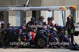 Sebastian Vettel (GER) Red Bull Racing RB10 makes a pit stop. 08.06.2014. Formula 1 World Championship, Rd 7, Canadian Grand Prix, Montreal, Canada, Race Day.