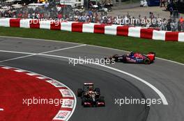 Daniil Kvyat (RUS) Scuderia Toro Rosso STR9 spins. 08.06.2014. Formula 1 World Championship, Rd 7, Canadian Grand Prix, Montreal, Canada, Race Day.