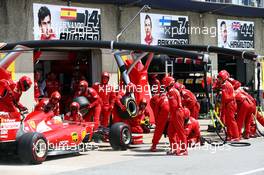 Fernando Alonso (ESP) Ferrari F14-T makes a pit stop. 08.06.2014. Formula 1 World Championship, Rd 7, Canadian Grand Prix, Montreal, Canada, Race Day.