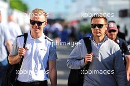 (L to R): Kevin Magnussen (DEN) McLaren with Antti Vierula (FIN) Personal Trainer. 07.06.2014. Formula 1 World Championship, Rd 7, Canadian Grand Prix, Montreal, Canada, Qualifying Day.