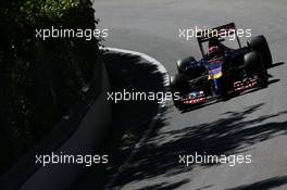 Daniil Kvyat (RUS) Scuderia Toro Rosso STR9. 07.06.2014. Formula 1 World Championship, Rd 7, Canadian Grand Prix, Montreal, Canada, Qualifying Day.