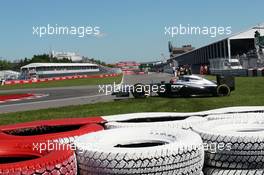 Kevin Magnussen (DEN) McLaren MP4-29 spins. 07.06.2014. Formula 1 World Championship, Rd 7, Canadian Grand Prix, Montreal, Canada, Qualifying Day.